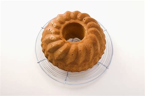 Gugelhupf auf Kuchengitter