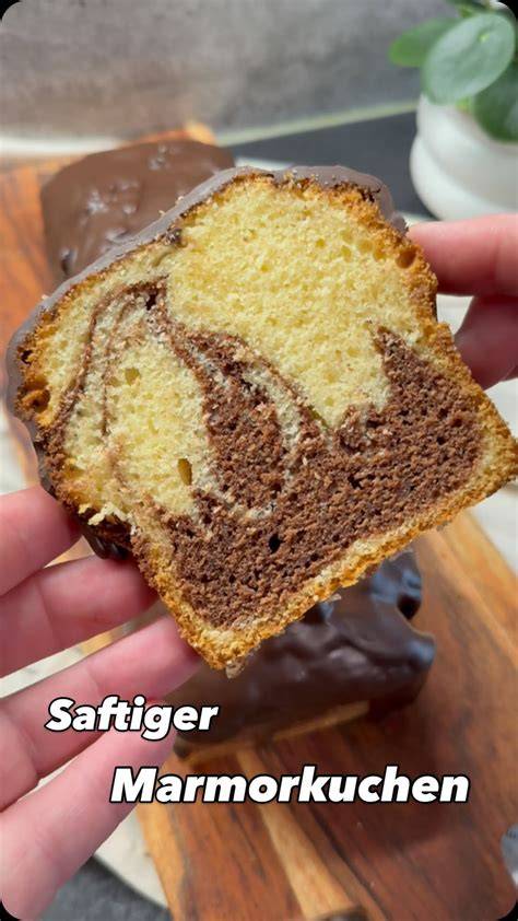 Guss über Marmorkuchen gießen