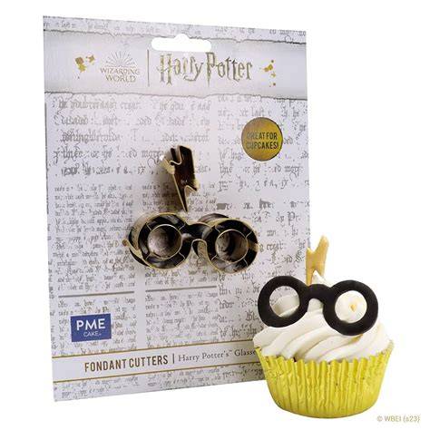 HP-Logo und Brille aus Fondant und Isomalt