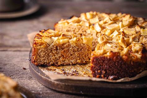 Haferflocken Kuchen serviert - Inspiration für Garnierung und Präsentation
