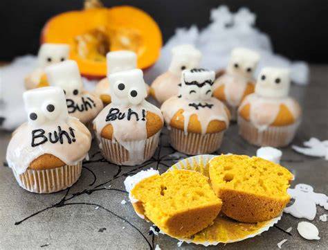 Halloween Kuchen Buffet: Muffins, Cakepops, Tortenideen