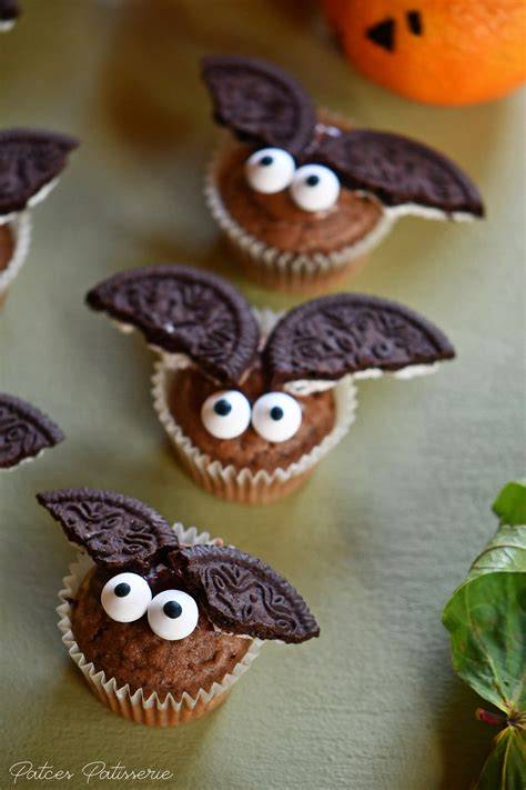 Halloween Muffins mit gruseliger Marzipandeko