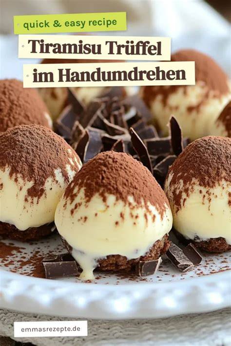 Hand rollt Trüffel und wälzt sie im Kakaopulver