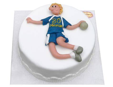 Handball-Torte mit handmodelliertem Spieler