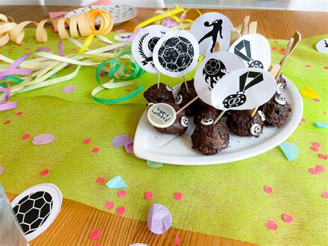 Handballkuchen Deko und Muffin-Picker