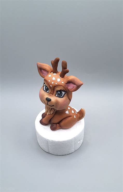 Handgefertigte Fondant-Make-up-Figuren