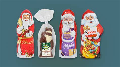 Handgegossene Schoko-Nikoläuse in Geschenkverpackung