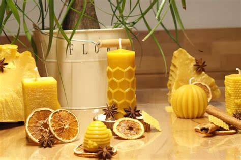 Handgemachte Bienenwachskerzen mit individuellen Designs