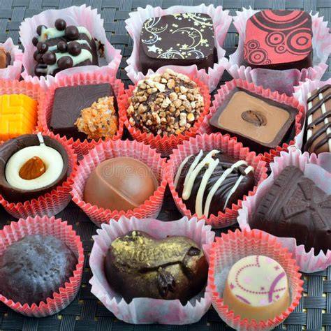 Handgemachte Schokolade und Pralinen von Xocolat