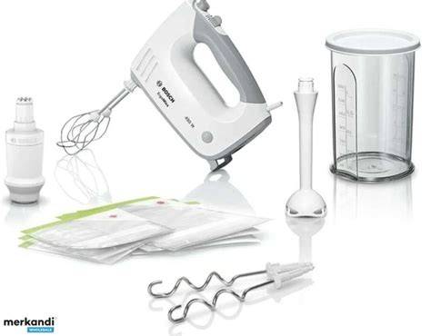 Handmixer und Zutaten für Muffinteig