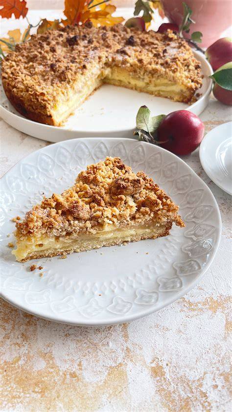 Hauchzarter Apfelkuchen mit verschiedenen Apfelsorten und Mandelstreuseln