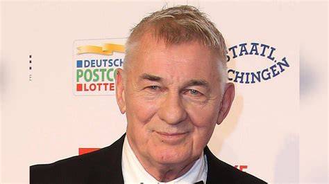 Heinz Hoenig, Engagement mit Kindern bei „Heinz der Stier“