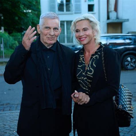 Heinz und Annika Hoenig beim Fotoshooting 2025 - starke Einheit