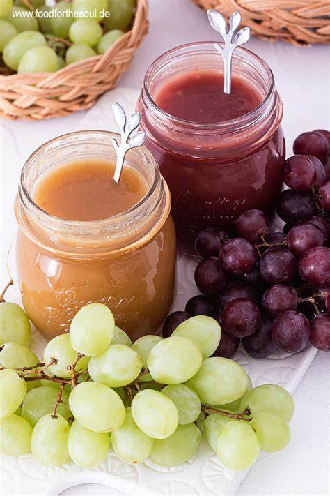 Herbstliche Weintrauben und Zutaten für Marmelade