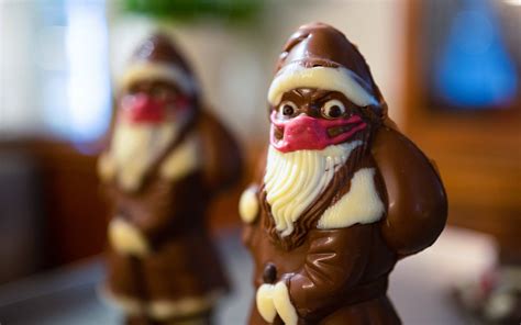 Herstellung eines Fair Trade-Schoko-Nikolaus