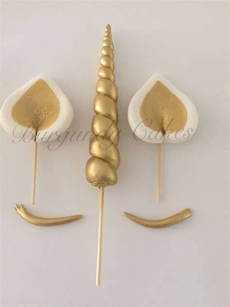 Herstellung von Einhorn-Horn und Ohren aus Fondant