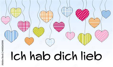 Herz-Schokolade mit „Ich hab dich lieb“-Schriftzug, Nahaufnahme