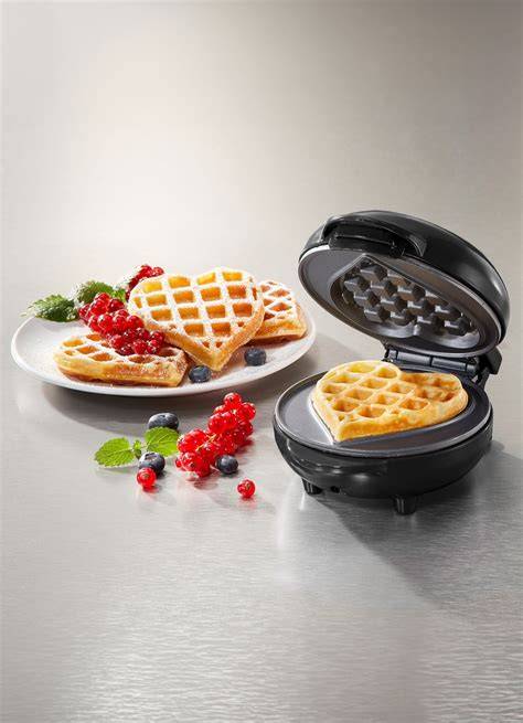 Herz-Waffeleisen mit Antihaftbeschichtung und Holzstäbchen