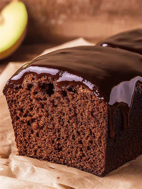 Herzförmiger Schokokuchen mit Ganache, Zutaten und Schritt-für-Schritt-Icons
