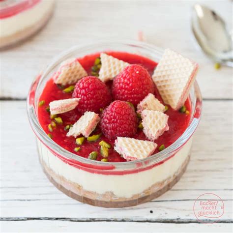 Himbeer Cheesecake im Glas - geschichtete Gläser mit Himbeerspiegel