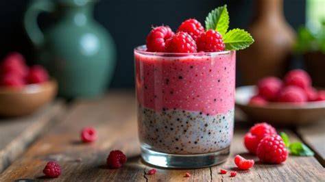 Himbeer-Chia-Pudding im Glas