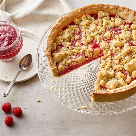 Himbeer-Streuselkuchen-Anschnitt