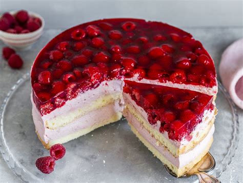 Himmelstorte mit Himbeeren: ein sommerlicher Genuss