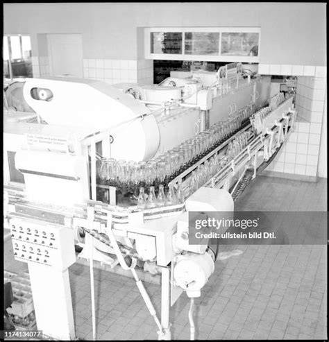 Historische Abfüllanlage für Spirituosen um 1950