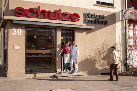 Historische Ansicht der Schulze Lebkuchenbäckerei und des Café in Borgholzhausen