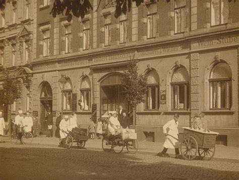 Historische Aufnahme der ersten Wedel Konditorei in der Miodowa-Straße