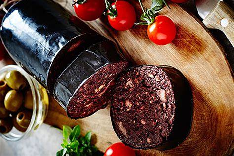 Historische Darstellung der Black Pudding Wurstherstellung