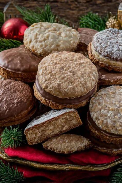 Historische Darstellung von Nürnberger Lebkuchen-Bäckern und weihnachtlichen Spezialitäten