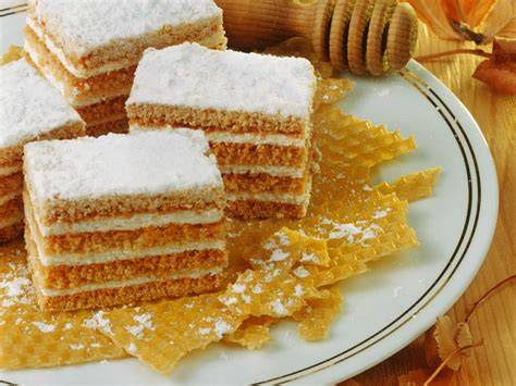 Historische Herstellung von Honigkuchen durch Selbstversorgerfamilien
