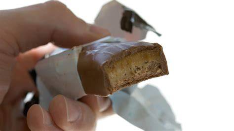 Historische Mars Schokoriegel Verpackungen und alte Fabrikgebäude