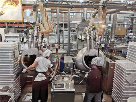 Historische Produktion einer Schokoladenfabrik
