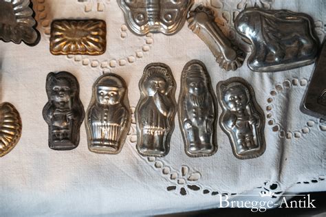Historische Schokoladenformen und Hohlfigurentechnik