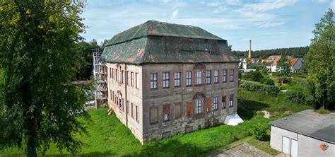 Historische Sprengel-Fabrik und Produkte