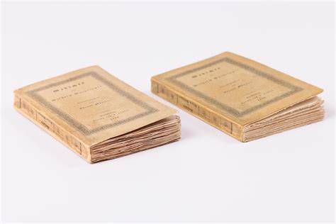 Historische Verpackungen und Tafeln von Milchschokolade