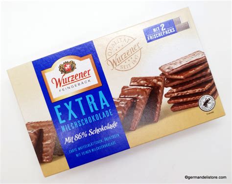 Historische Werbeplakate und modernes Verpackungsdesign der Wurzener Kekse