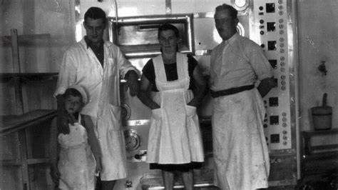 Historisches Foto der Walkers Bäckerei in Aberlour