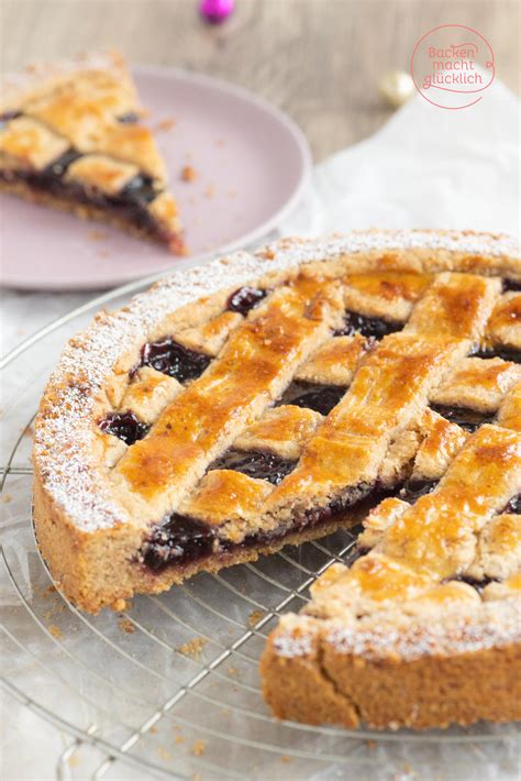 Historisches Kochbuch, in dem das älteste Linzer Torte-Rezept zu sehen ist