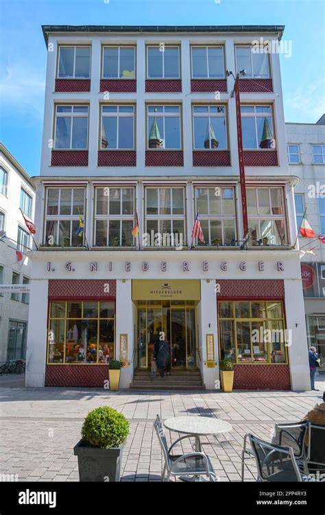 Historisches Lübecker Café und Niederegger-Schaufenster