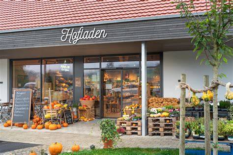Hofladen Eilenburg: Außenansicht, Sortiment und Trüffelhunde