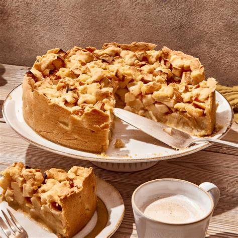 Holländischer Apfelkuchen Appeltaart aufgeschnitten