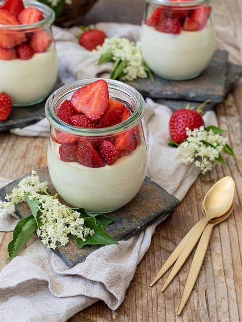 Holunderblüten-Creme im Glas