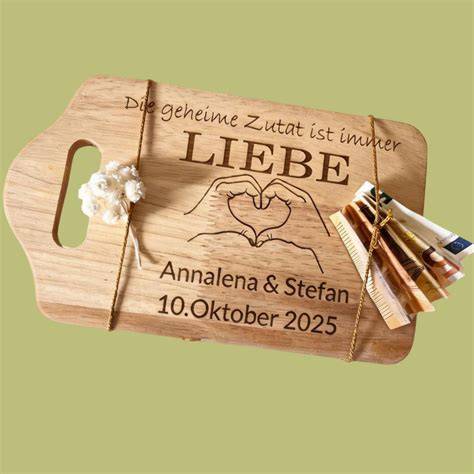 Holzbrettchen mit Zucker zur Unterstützung von Wegameisen