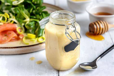 Honig Senf Dressing ohne Öl im Einmachglas zubereitet