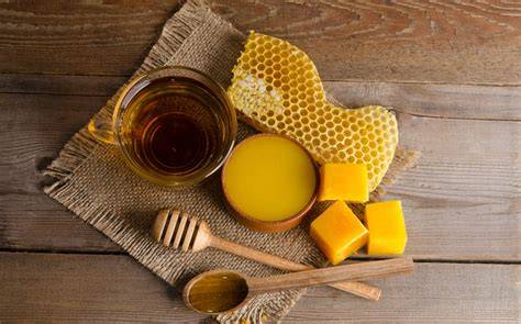 Honig und Bienenwachs als Bestandteile von Handpflegeprodukten
