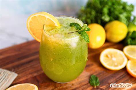 Honig-Limonade mit Minze