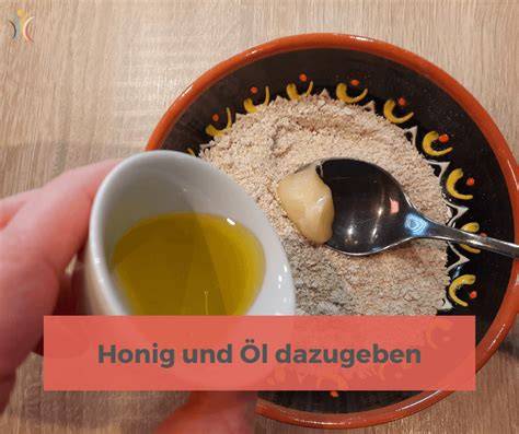 Honig-Maske für Haaraufhellung in Schüssel